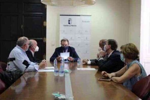 La Consejería de Sanidad y la Academia de Medicina de Castilla-La Mancha unen esfuerzos para desarrollar un calendario de acciones y actuaciones