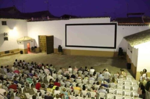 Cine de verano este fin de semana en el corral del centro cultural ‘Ciega de Manzanares’
