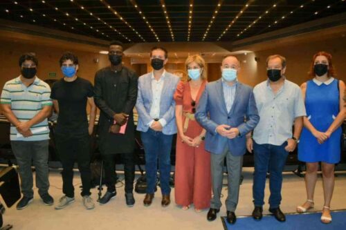 Elaborarán protocolo para facilitar la defensa de los derechos de los trabajadores temporeros en Albacete