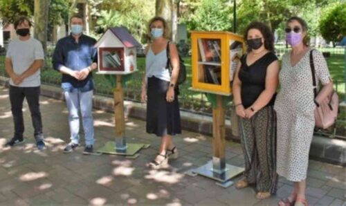 Puntos de Lectura Libre en tres plazas de la ciudad de Albacete
