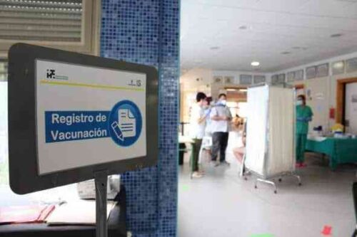 Se reducen los casos nuevos y los pacientes en UCI hospitalizados en las UCIs manchegas