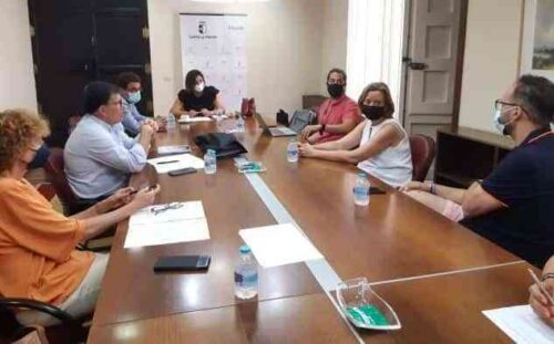 Gobierno regional y Asociación de Hosteleros de Albacete colaborarán para fomentar la cultura y gastronomía en la Feria de Artes Escénicas y Musicales de Castilla-La Mancha