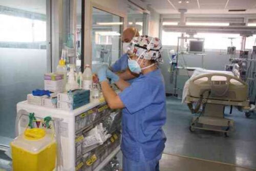 Los nuevos casos de COVID-19 en Castilla-La Mancha se han reducido un 32 por ciento este fin de semana con respecto al anterior