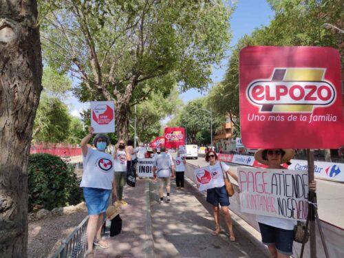 Stop Macrogranjas CLM le da la bienvenida a la vuelta ciclista pero se opone a patrocinadores como ELPOZO