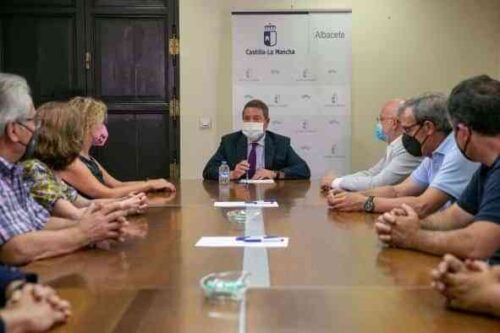 Castilla-La Mancha trabajará junto a ASPRONA en la apertura de nuevos centros de atención temprana en Munera, Villarrobledo y Campo de Montiel