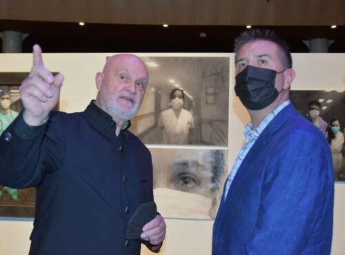 Inaugurada “Self Portait. Autorretrato Sanitario” de José María Martínez Tendero en Albacete