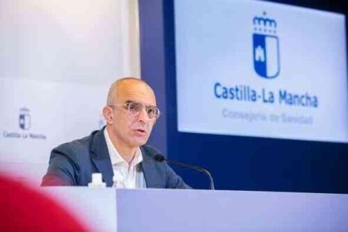 Castilla-La Mancha solicitará la aprobación de la administración de una dosis adicional de la vacuna contra el COVID-19 a todos los mayores de 65 años