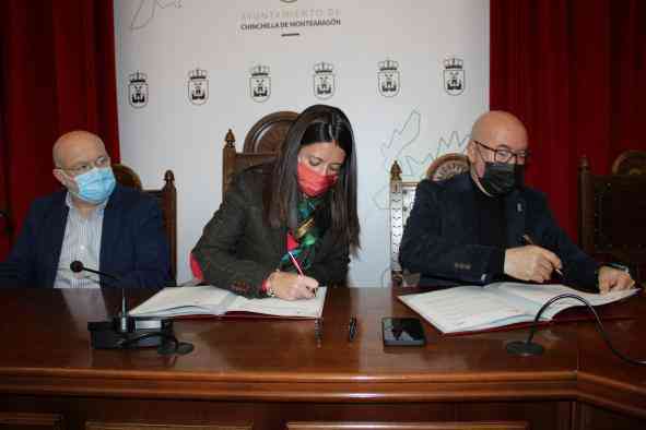 Castilla-La Mancha firma el primer protocolo para impulsar la creación de recursos de atención residencial a mayores de iniciativa privada con ayuntamientos de la región