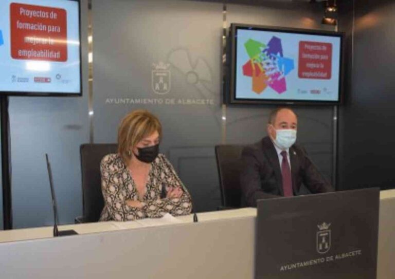 Protocolo para mejorar la empleabilidad a través de proyectos formativos suscrito entre el ayuntamiento de Albacete y CCOO