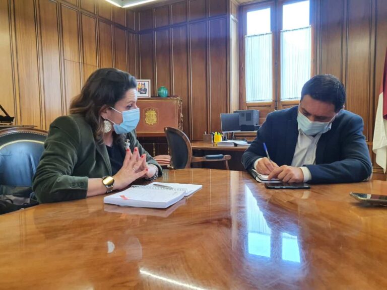 6.000 familias conquenses que se dedican al cultivo del ajo morado reciben apoyo de la Diputación
