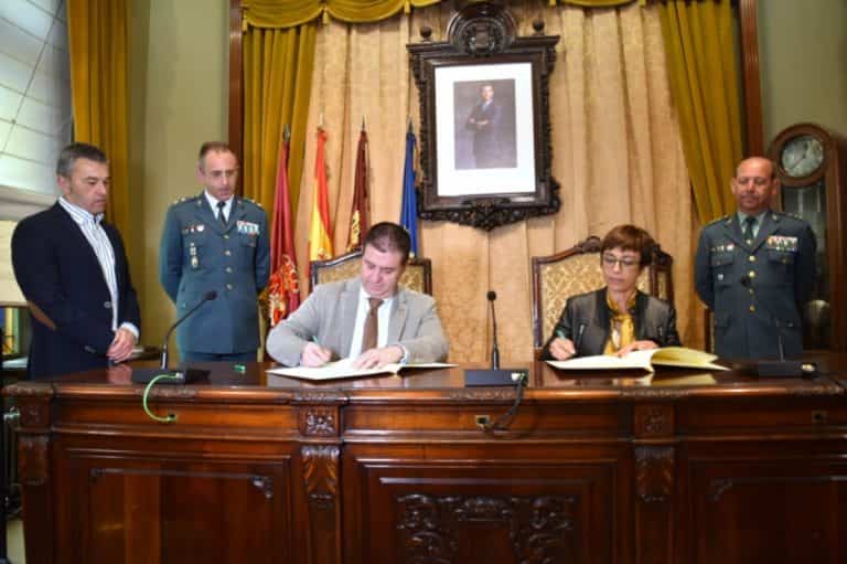 Firmado el protocolo-marco del convenio de colaboración de la Diputación de Albacete con la Guardia Civil para 2022