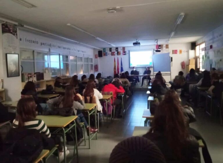 ‘Encuentros cinematográficos’ con el director de cine Javier Marco, para los y las estudiantes de Bachillerato de Albacete