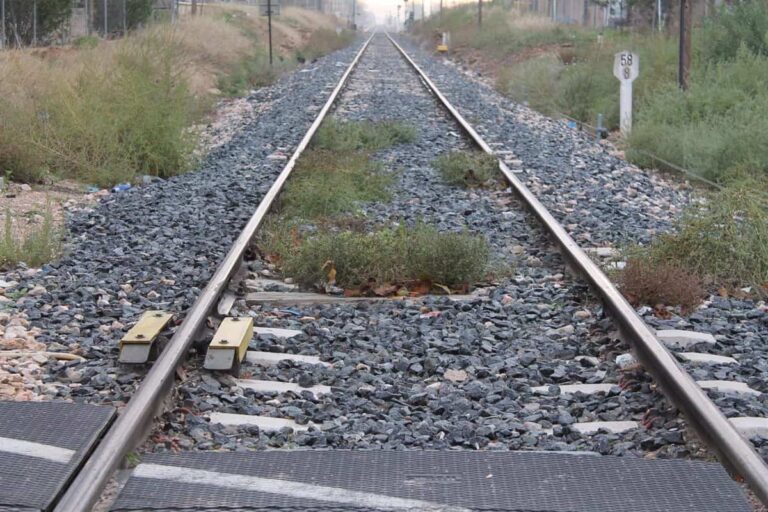 Castilla-La Mancha cuenta aún con 236 pasos a nivel con Toledo y Cuenca a la cabeza
