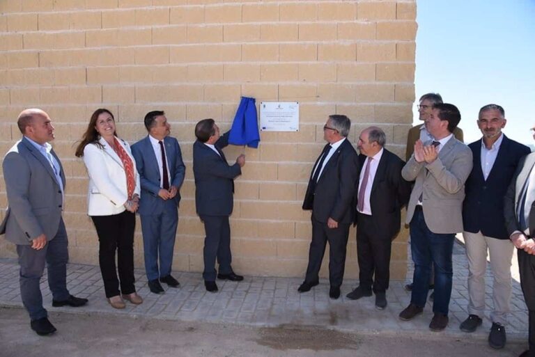 Inaugurada en Hellín una depuradora que trata el agua residual mediante un proceso simbiótico de microalgas y bacterias