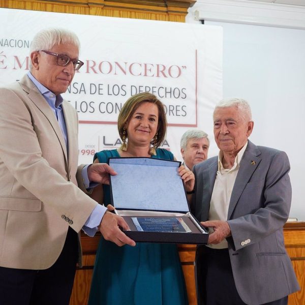 Nelson Castro y la Unión de Consumidores de Extremadura, I Premio Nacionales de Consumo de La Cerca