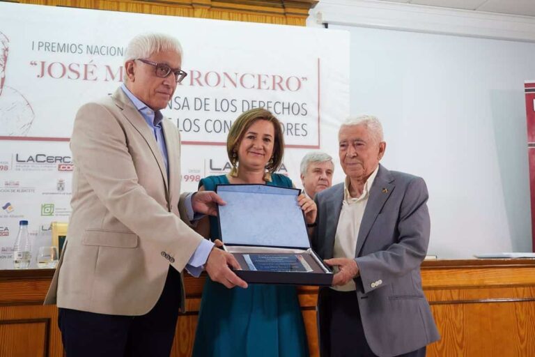 Nelson Castro y la Unión de Consumidores de Extremadura, I Premio Nacionales de Consumo de La Cerca