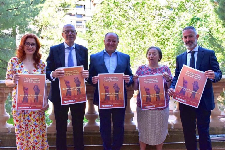 Sáez anima a la ciudadanía a participar en la XIV Marcha por la Igualdad, que recorrerá el jueves el corazón de Albacete