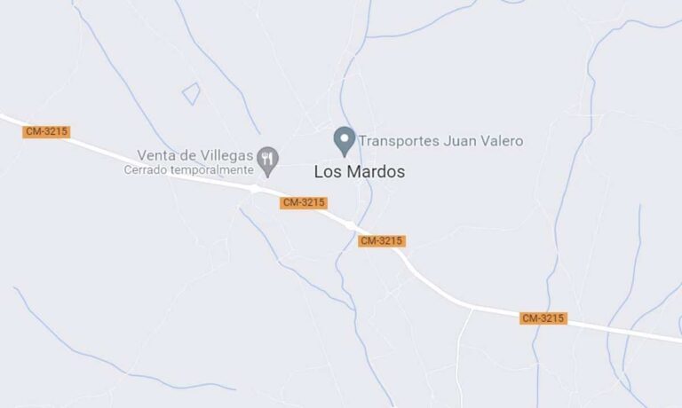 Heridos una paciente y el conductor de una ambulancia en Los Mardos tras sufrir una salida de la carretera