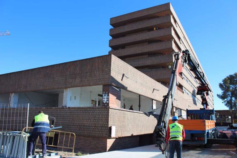 Junta arrienda 16 locales para reubicar personas y servicios de hospital de Albacete mientras duren las obras del centro