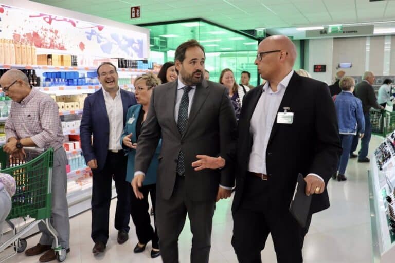 Núñez exige a Page que anuncie ya una bajada del IRPF porque la región "no está para juegos, discursos y bromas"