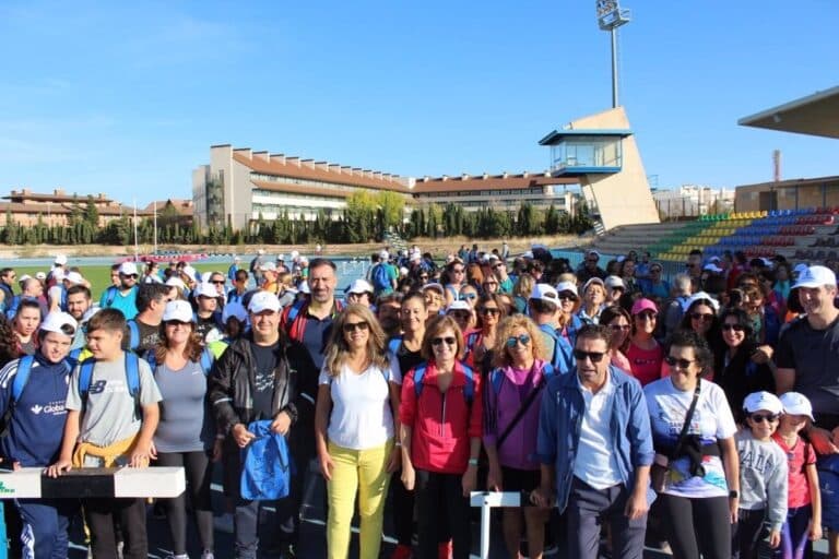 Cerca de 700 personas se suman en Albacete a dar pasos para mejorar su salud generando hábitos de vida saludables