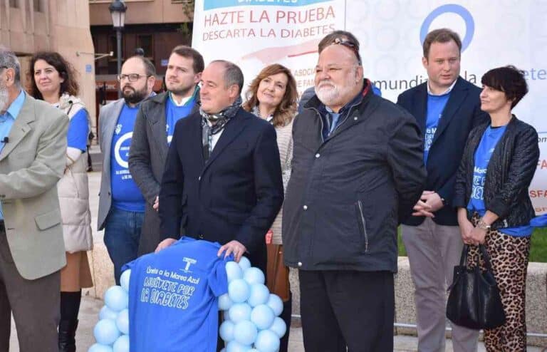 Emilio Saéz ensalza la labor de Asfadi en la prevención y tratamiento de la diabetes y compromete colaboración municipal