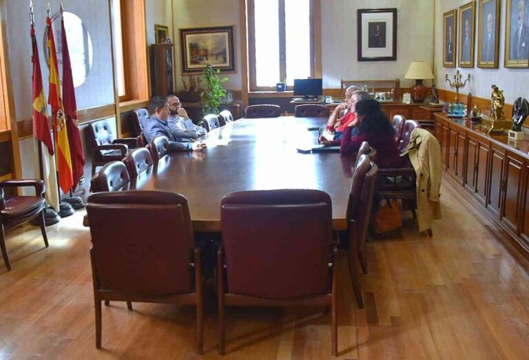 Los cuatro grupos de Diputación de Albacete acuerdan elaborar un mapa sobre "exclusión financiera" en la provincia