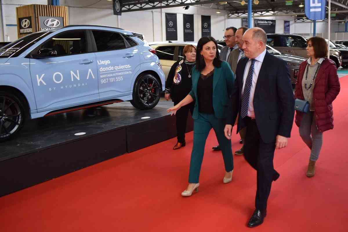 Sáez anima a visitar Ferimotor, donde un total de 17 concesionarios exponen más de 1.000 coches de 30 marcas
