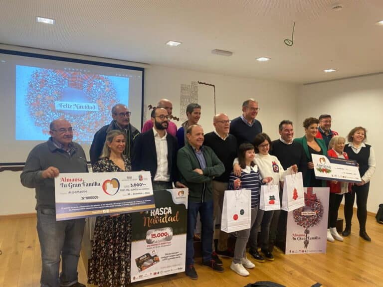 Presentada la campaña de Navidad “Almansa, tu gran familia” desde la Asociación de Comercio con apoyo de la Diputación de Albacete