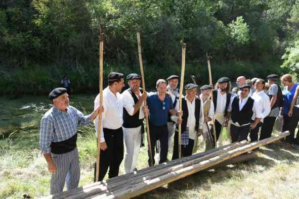 Castilla-La Mancha aplaude que la fiesta de los gancheros de Cuenca y Guadalajara también se sume a la Lista del Patrimonio Cultural Inmaterial de la UNESCO