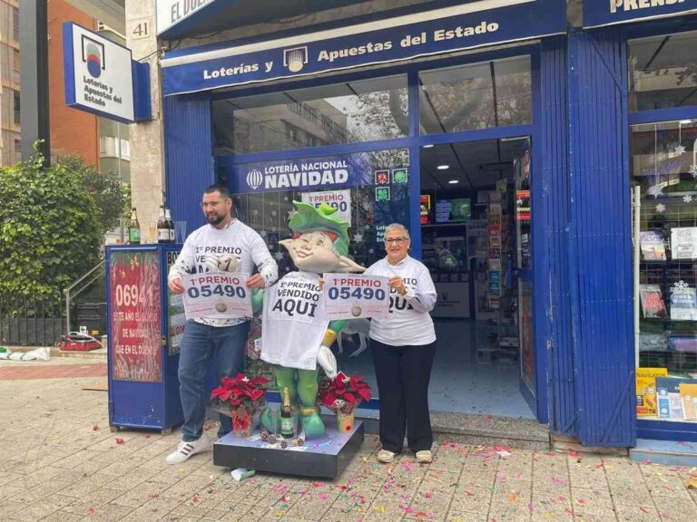 La administración albaceteña del Gordo bromea con no revelar a quién ha tocado: "Es el misterio de la Navidad"