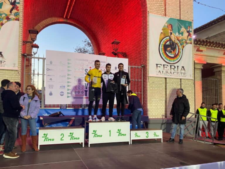 Concurrida celebración de la San Silvestre de Albacete con participación de más de 7.000 personas