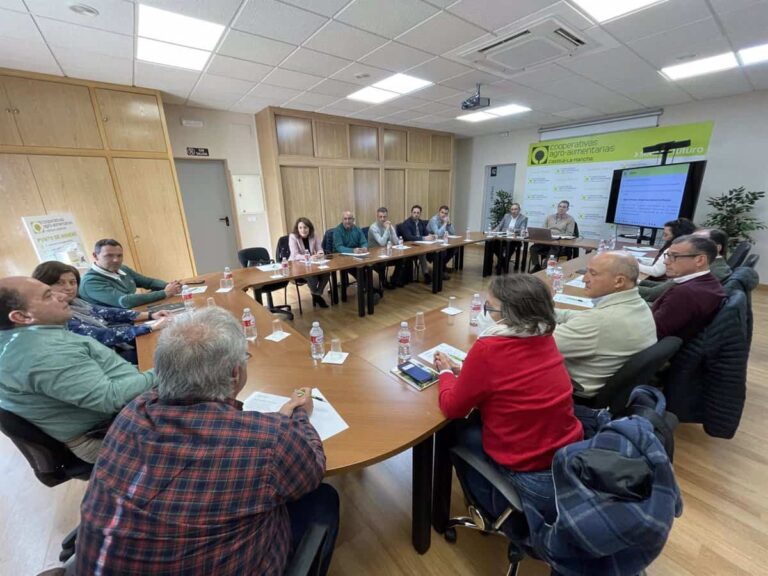 Cooperativas constituye la nueva Comisión Sectorial del Pistacho ante el incremento exponencial de este cultivo en C-LM