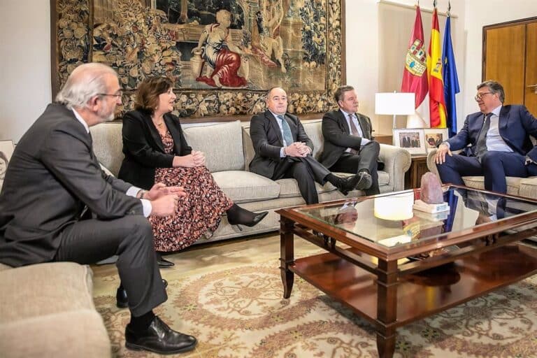 El centro industrial y de ensayos de Stadler en Albacete generará 80 empleos y fortalecerá la economía de la ciudad.