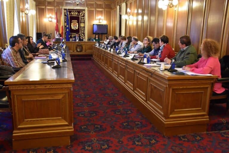 El pleno de la Diputación de Cuenca acuerda por unanimidad ceder el camino rural que conecta Las Mesas con Villarrobledo.
