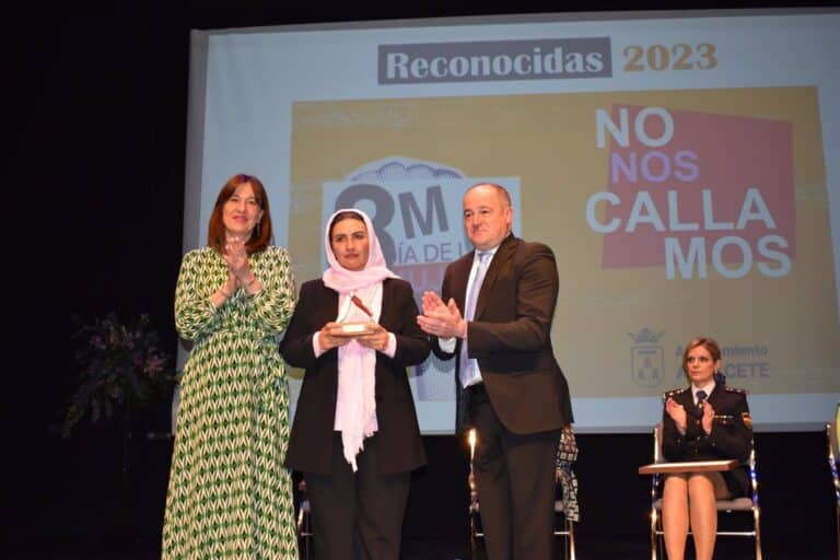 La contribución de las mujeres en todos los ámbitos es imprescindible para comprender la historia tal como la conocemos, según Sáez.