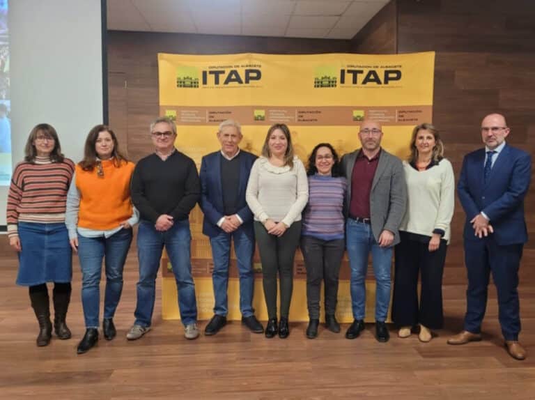 Fuente-Álamo acogió la jornada del ITAP ‘Manejo de la fertilización y la sanidad vegetal en nuestros cultivos y los ecorregímenes en cultivos leñosos’