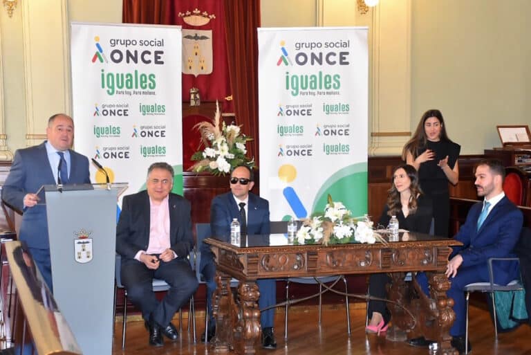 Una solución tecnológica para personas con discapacidad visual implantan en la Estación de Autobuses de Albacete