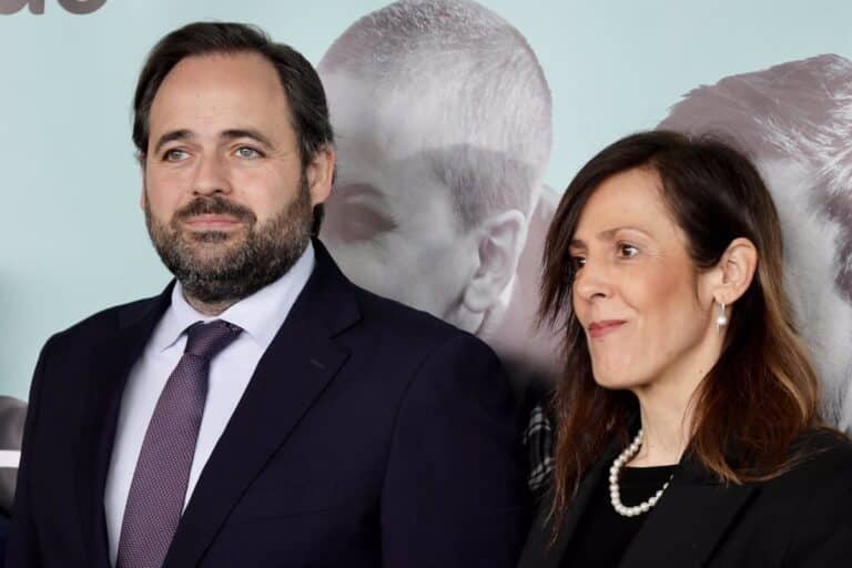 ¿El PSOE se preocupa por la gente esperando en los centros de salud o por las propuestas de Núñez?