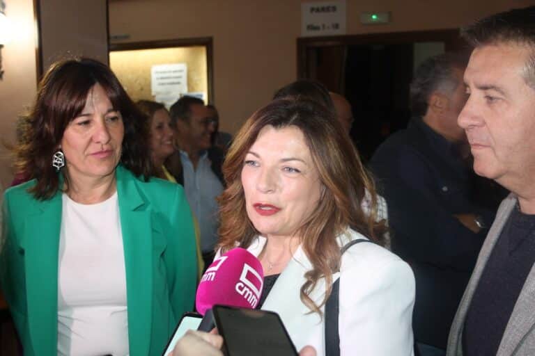 Encarnación Castillo defiende el potencial de crecimiento de Villarrobledo en la presentación de su candidatura