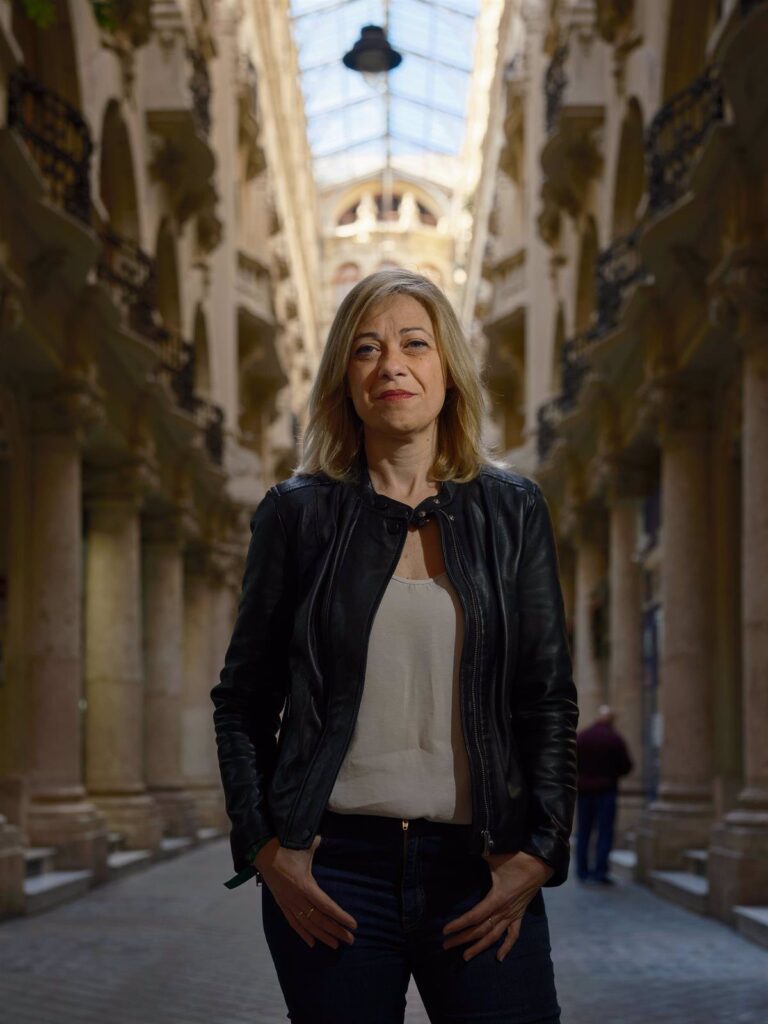 La candidata a la presidencia de C-LM de CS insta a Page a despedirse de cualquier compañero de partido que quiera unirse al PSOE.