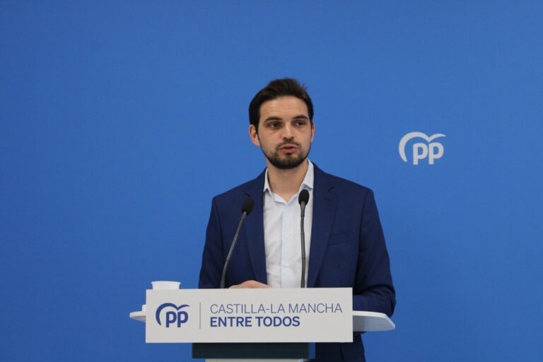La gestión del Gobierno regional es criticada por el PP ante la situación de los pacientes castellanomanchegos