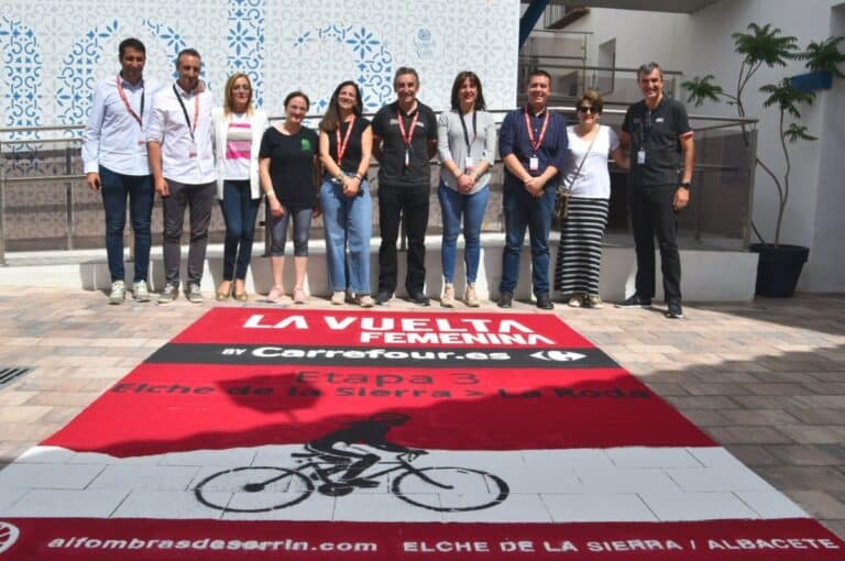 Elche de la Sierra inaugura la Vuelta Ciclista Femenina con la esperanza de albergar más eventos en la provincia.