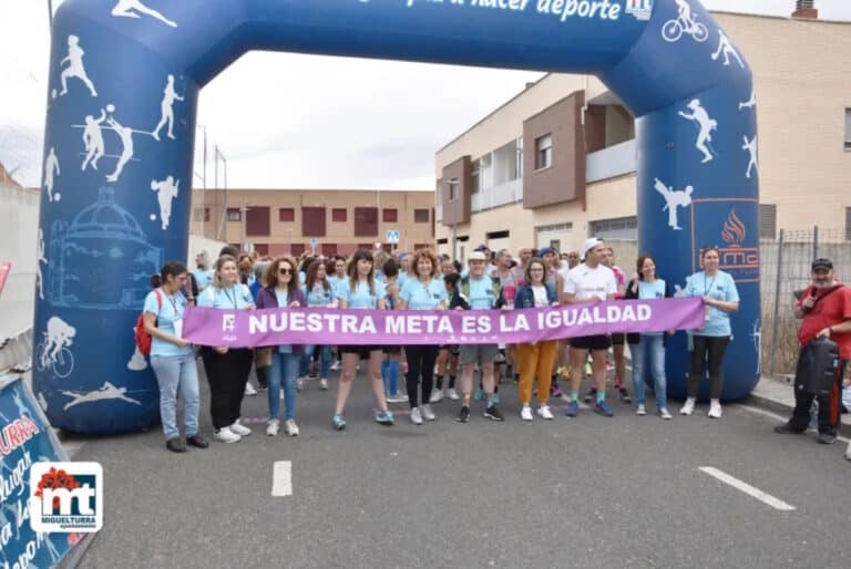 Todo un éxito la VIII Carrera por la Igualdad de Miguelturra con 150 participantes y a beneficio de dos importantes asociaciones locales