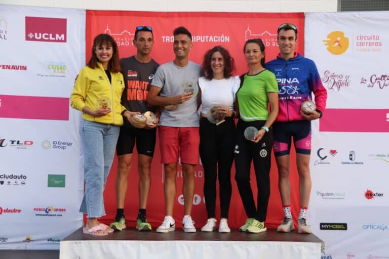Ganadores de la 10K Manzanares Andy Morales y Esther Jiménez mientras Carmen Mazuecos e Ismael García fueron los locales más rápidos