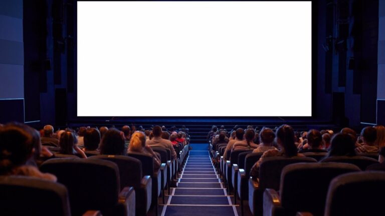 Programa ‘Cine Senior’ busca llegar a hasta 33 salas de cine en Castilla-La Mancha para ofrecer su propuesta a adultos mayores de 65 años