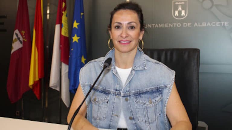 Talarán 7 pinos y otros 2 árboles en el Parque de Abelardo Sánchez de Albacete para garantizar la seguridad de los ciudadanos