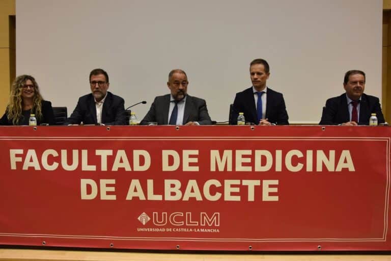 Inauguración del grado de Psicología en la Universidad de Castilla-La Mancha: una «docencia muy directa» y «de muchísima calidad».