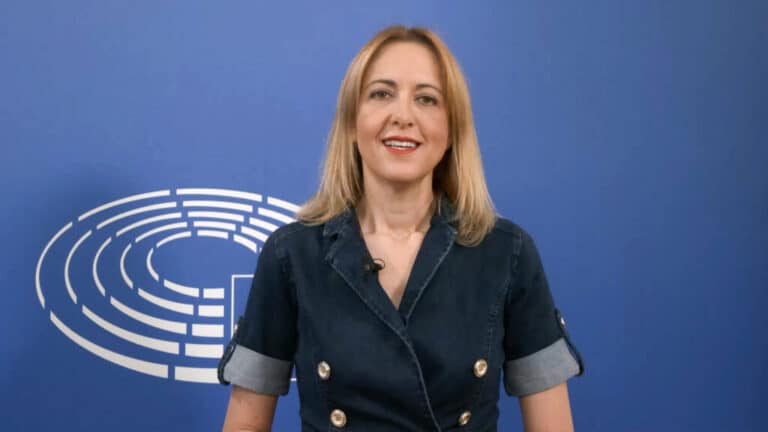La aprobación del reglamento de la UE para la protección de productos artesanos e industriales es una “buena noticia” para CLM, destaca Maestre, del PSOE de Castilla-La Mancha.