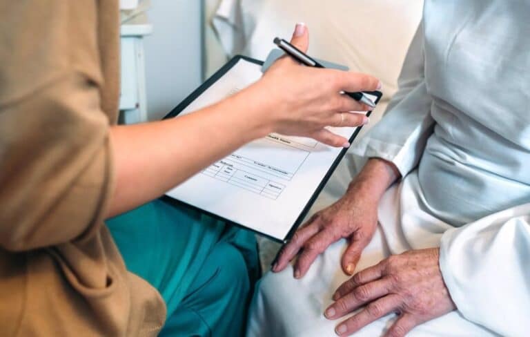 El Colegio de Médicos de Albacete pide ampliar y dimensionar los Puntos de Atención Continuada para mejorar la sanidad de la ciudad